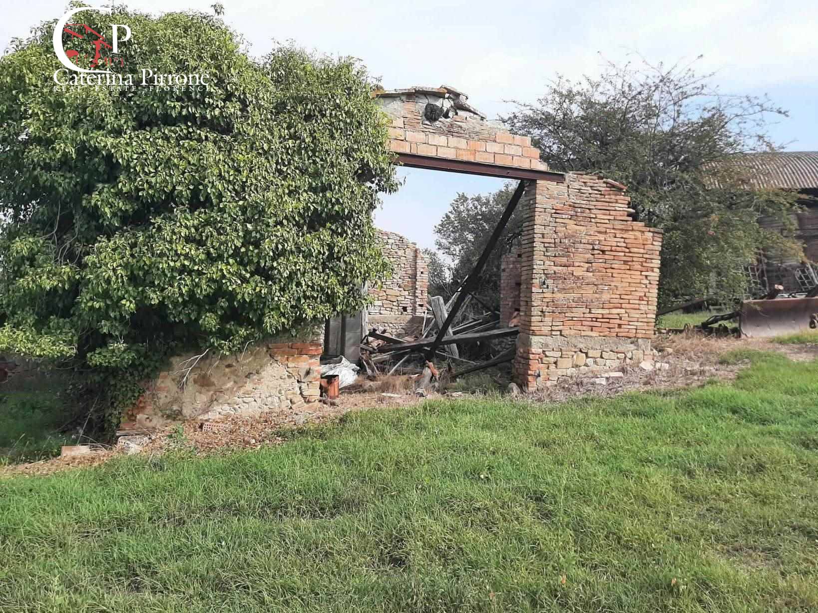 Colonica in vendita a Volterra
