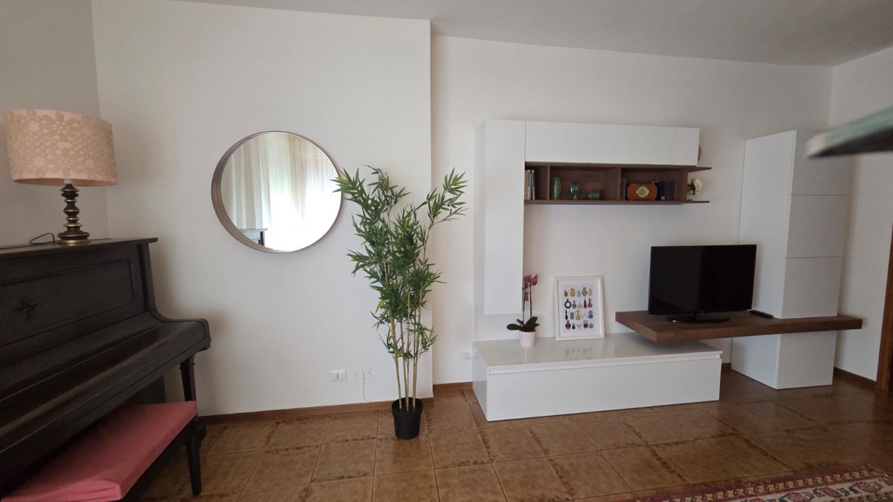 Appartamento in affitto a Follonica