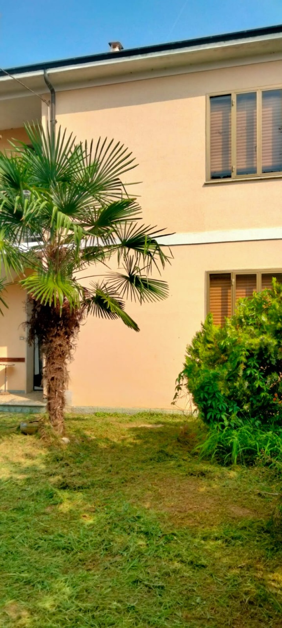 Casa indipendente con giardino in via san rocco, Chivasso