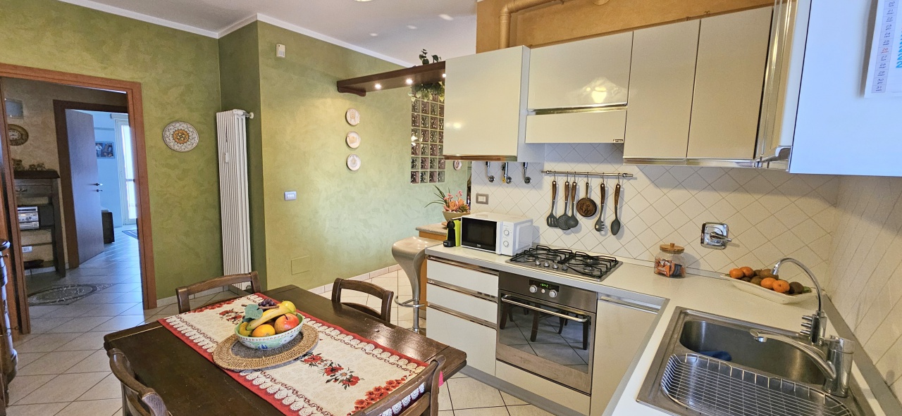 Quadrilocale ristrutturato in piazza giuseppe garibaldi n. 13, Chivasso