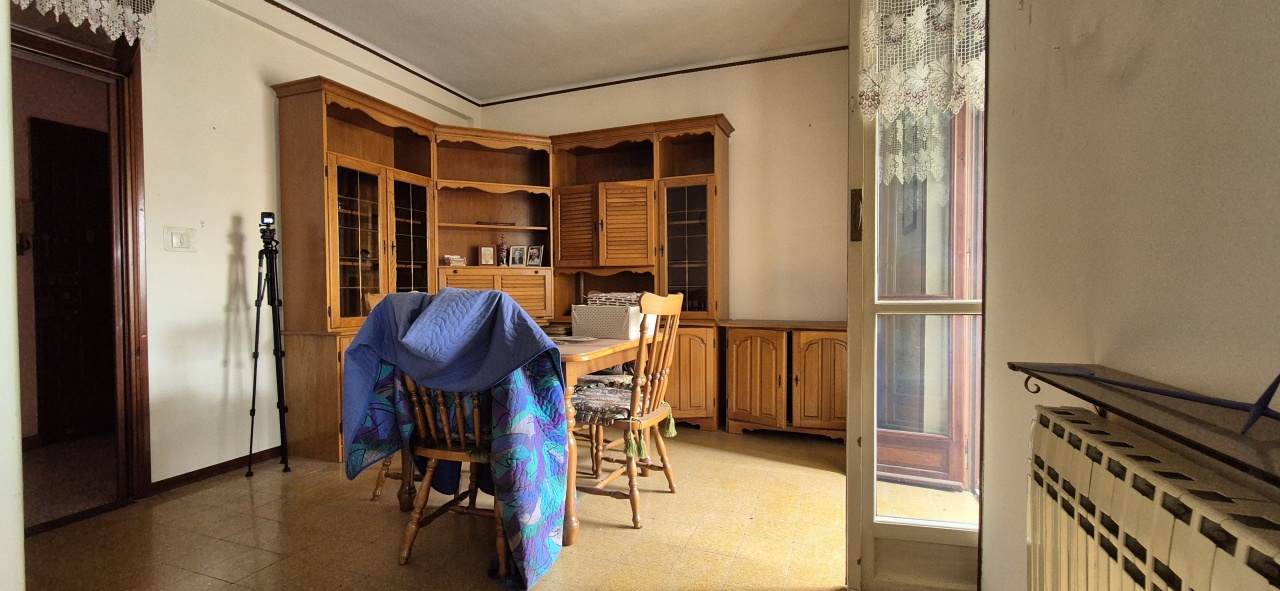 Quadrilocale con box in via vittorio veneto, Montanaro