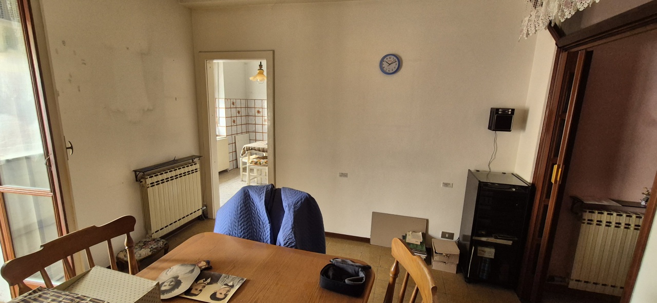 Quadrilocale con box in via vittorio veneto, Montanaro