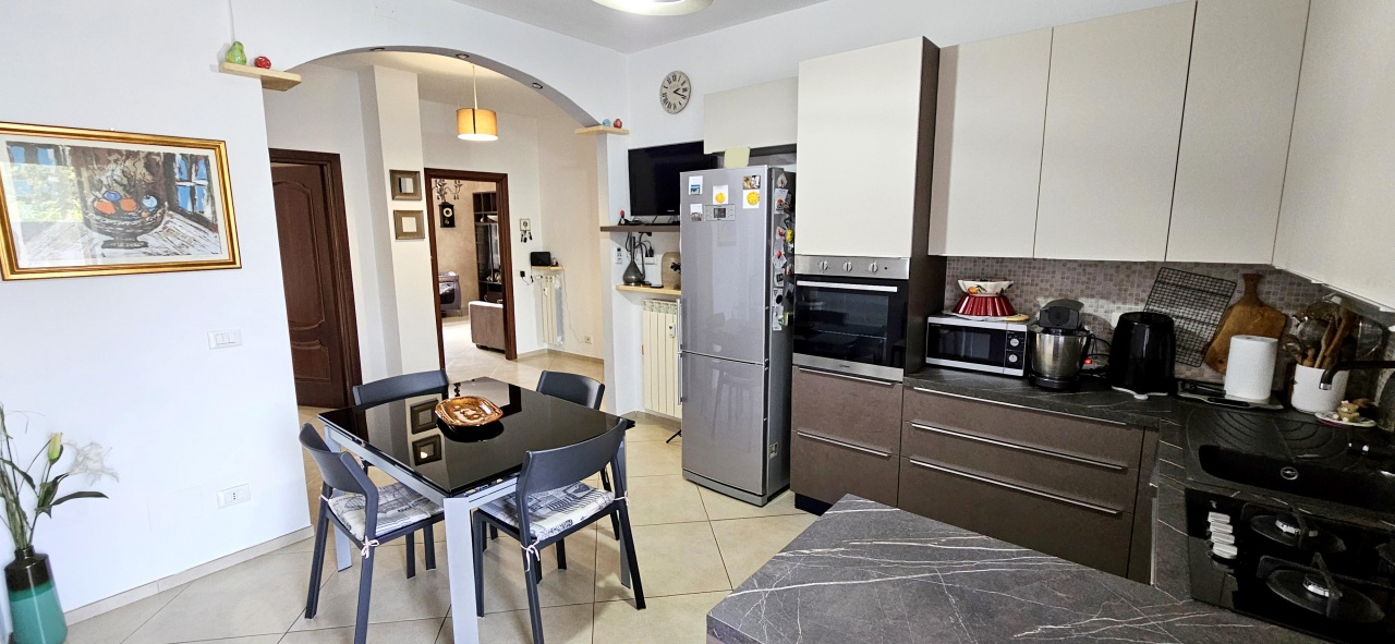 Trilocale con box in via mazze', Chivasso