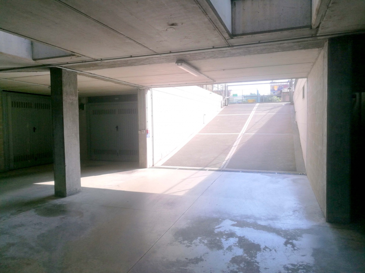 Box/Garage 16mq con box in via eugenio clara, Chivasso