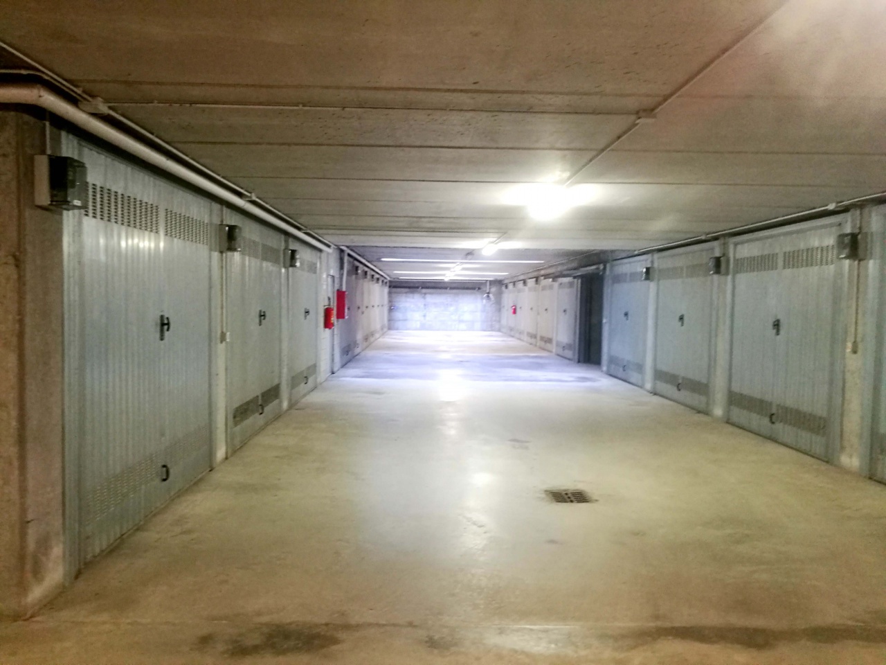 Box/Garage 16mq con box in via eugenio clara, Chivasso