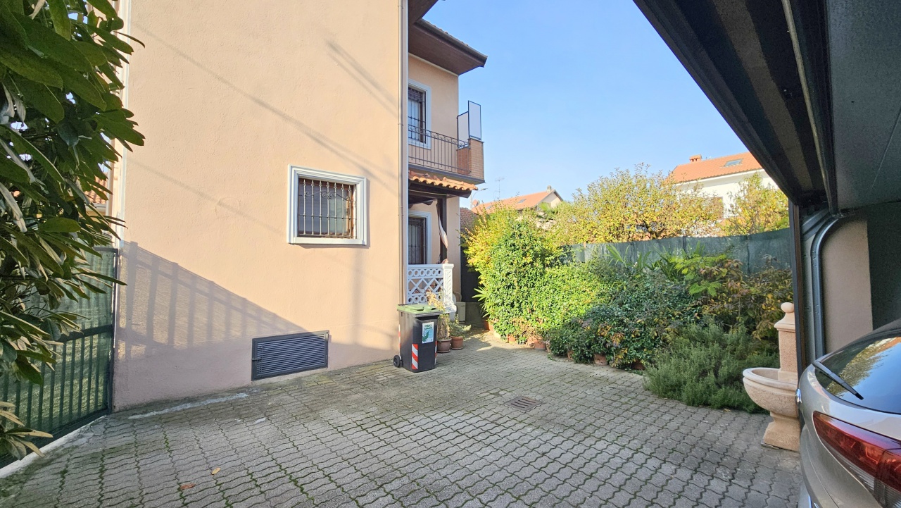 Casa indipendente con giardino in via xii maggio, Chivasso