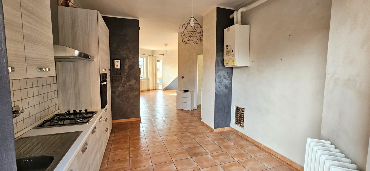 Appartamento con box in corso galileo ferraris, Chivasso