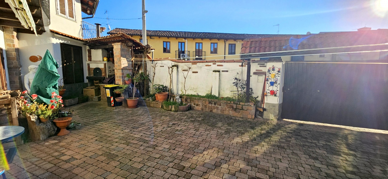 Casa indipendente in vendita a Rondissone