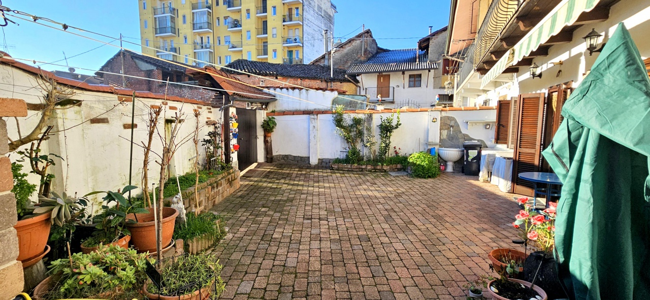 Casa indipendente in vendita a Rondissone