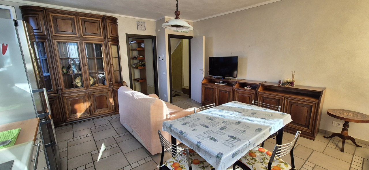 Trilocale arredato in affitto in via roma, Verolengo