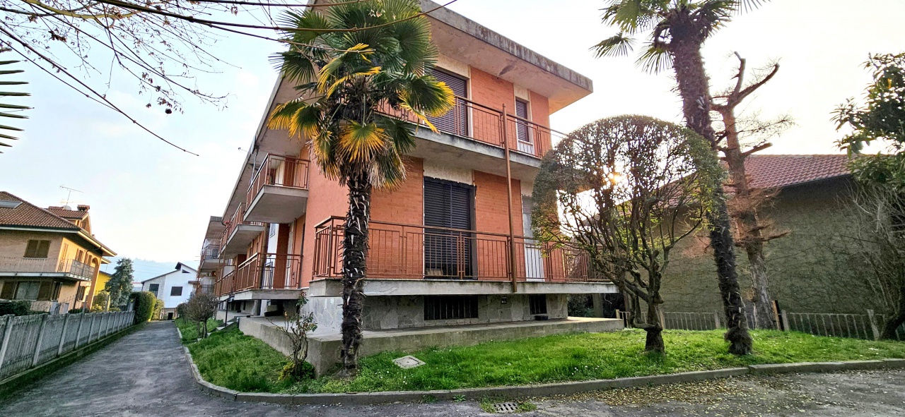 Bilocale da ristrutturare in via blatta, Chivasso