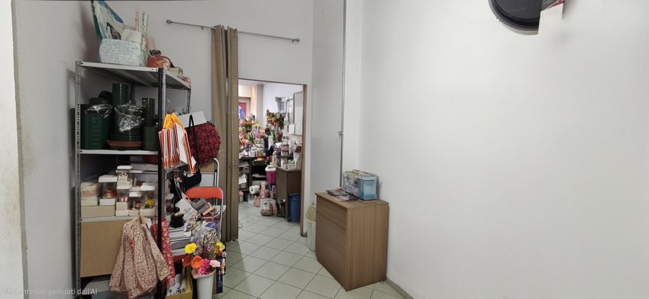 Locale commerciale a basso consumo in via torino 11, Chivasso