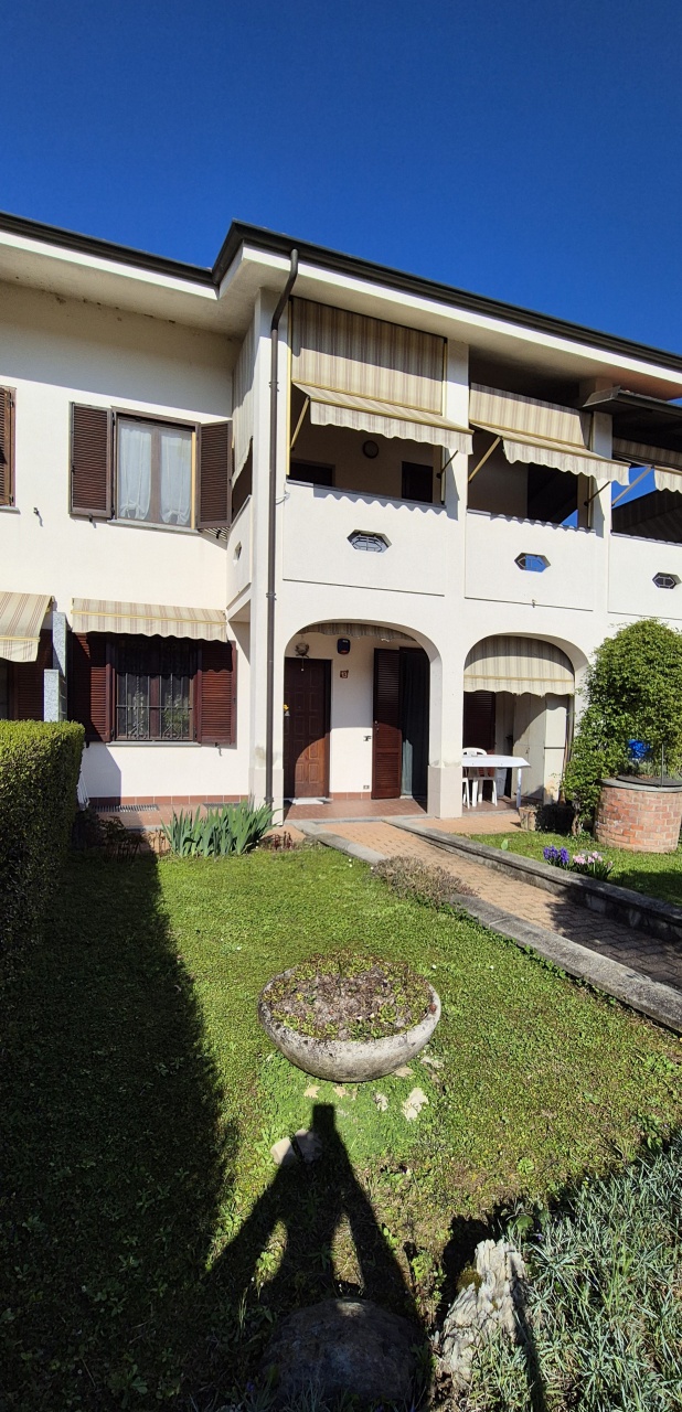 Appartamento con giardino in via garibaldi, Lauriano