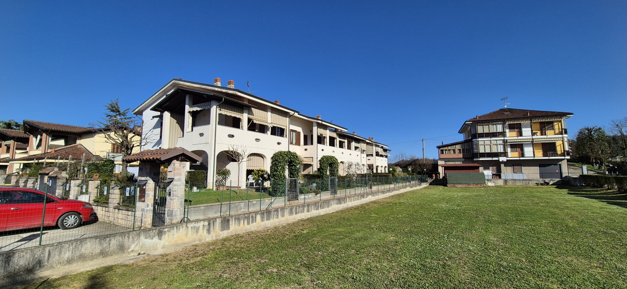 Appartamento con giardino in via garibaldi, Lauriano