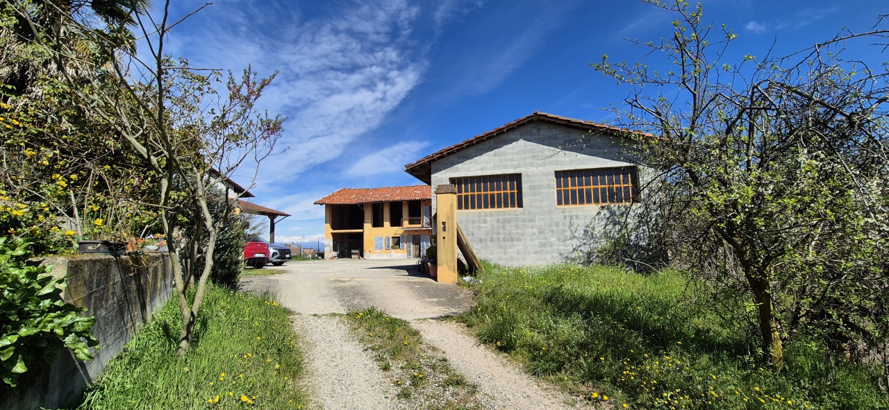 Casa indipendente con giardino in localita' bicocca, Verrua Savoia