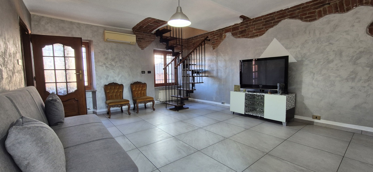 Casa indipendente in vendita in via san raffaele, Chivasso