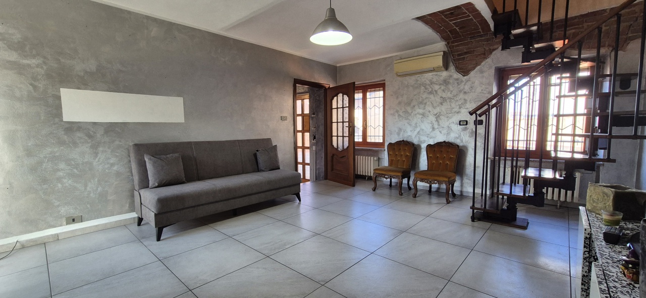 Casa indipendente in vendita in via san raffaele, Chivasso