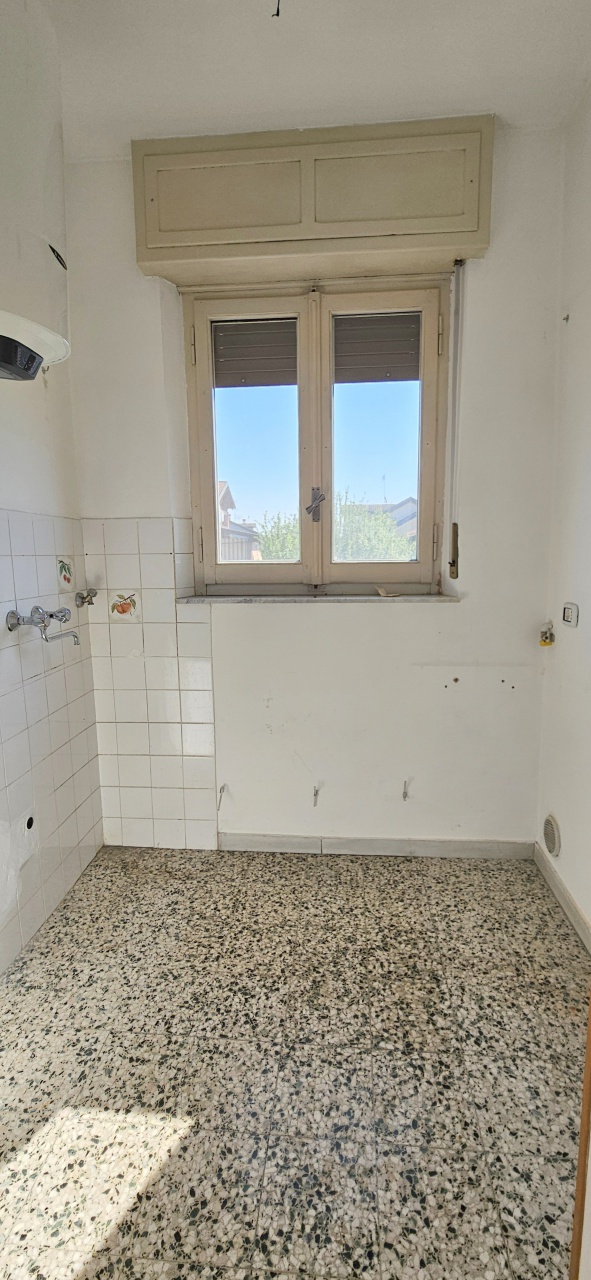 Trilocale con box in via mazze', Chivasso