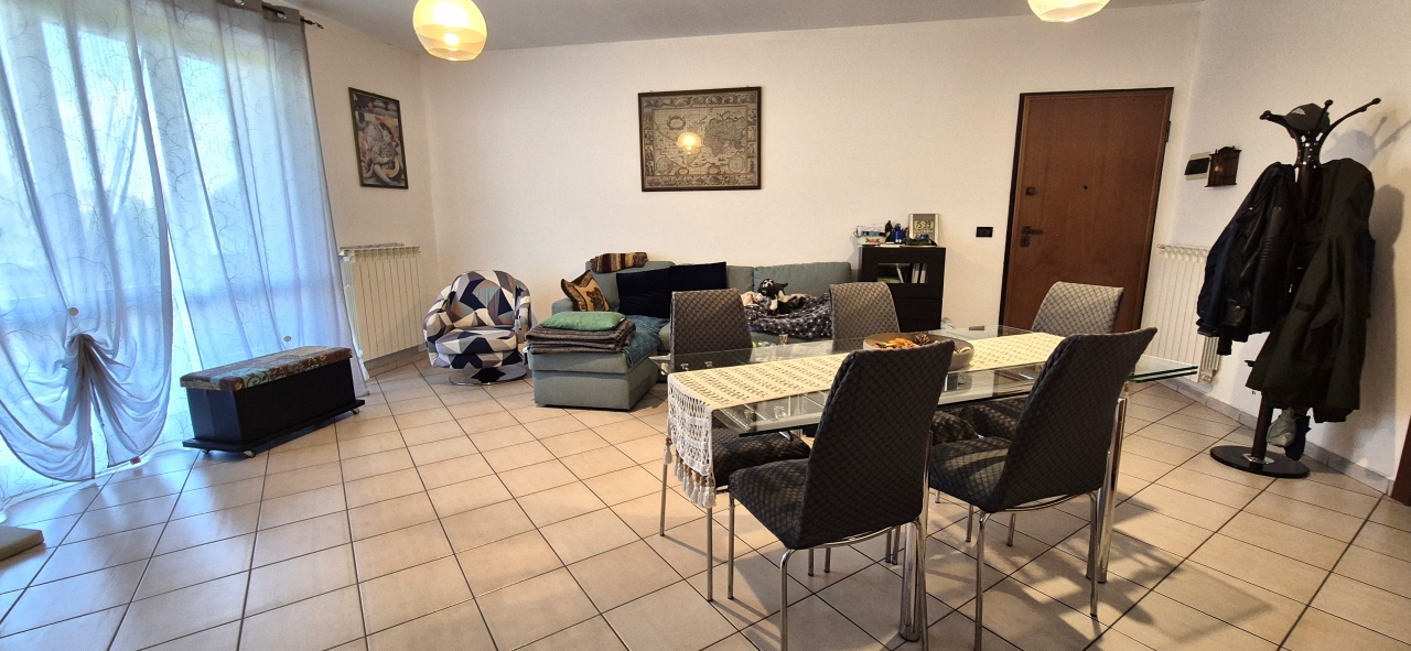 Appartamento con terrazzo in via caluso, Chivasso