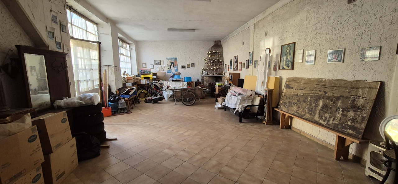 Casa indipendente con giardino in via garibaldi, Lauriano