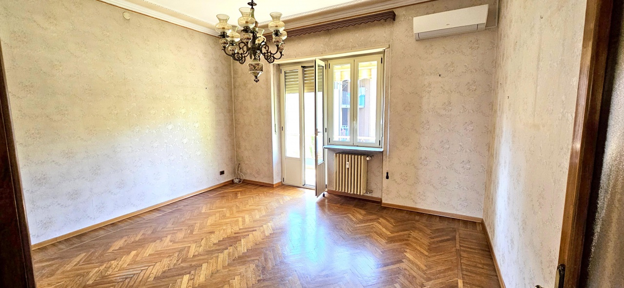 Quadrilocale con box in via mazze', Chivasso