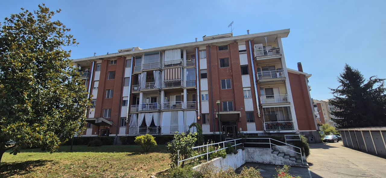 Quadrilocale in vendita in via faldella, Crescentino