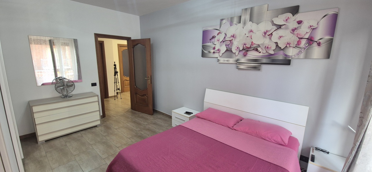 Trilocale in vendita in via momo, Chivasso