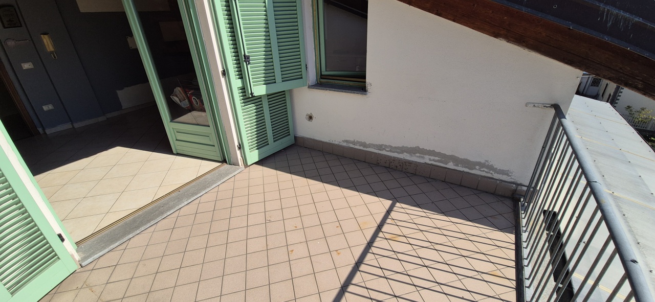 Bilocale con terrazzo in stradale torino, Chivasso