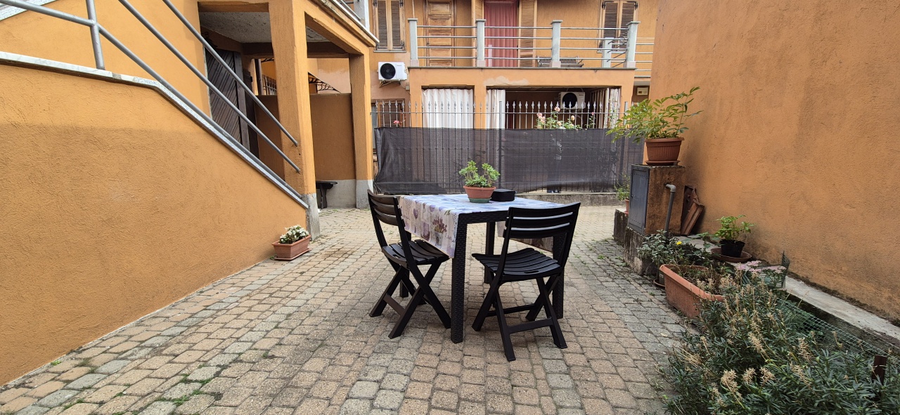 Casa indipendente con giardino in via manzoni, Gassino Torinese