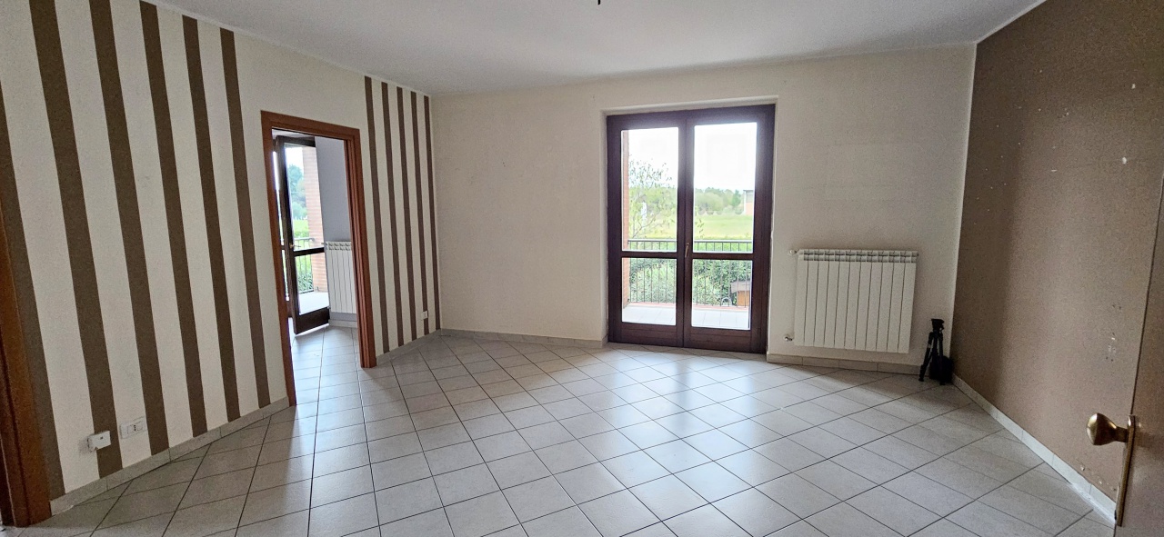 Trilocale con box in via mazze', Chivasso