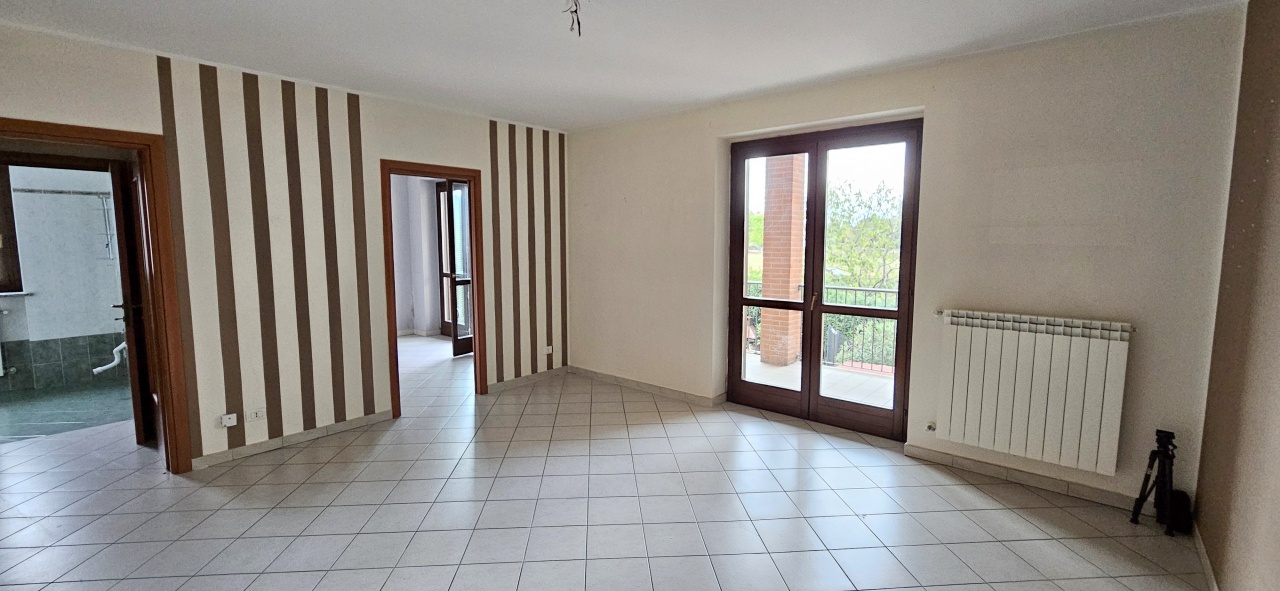 Trilocale con box in via mazze', Chivasso