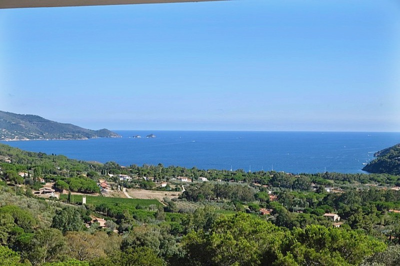 Villa con giardino a Portoferraio