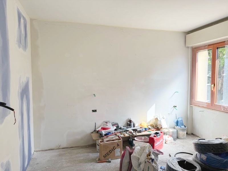 Trilocale con terrazzo in via baccio da montelupo, Scandicci