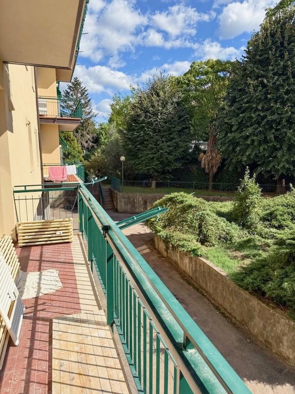 Trilocale con terrazzo in via baccio da montelupo, Firenze
