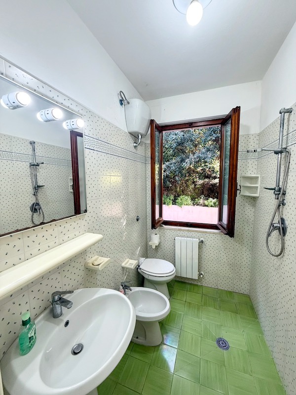 Villa con giardino a Portoferraio