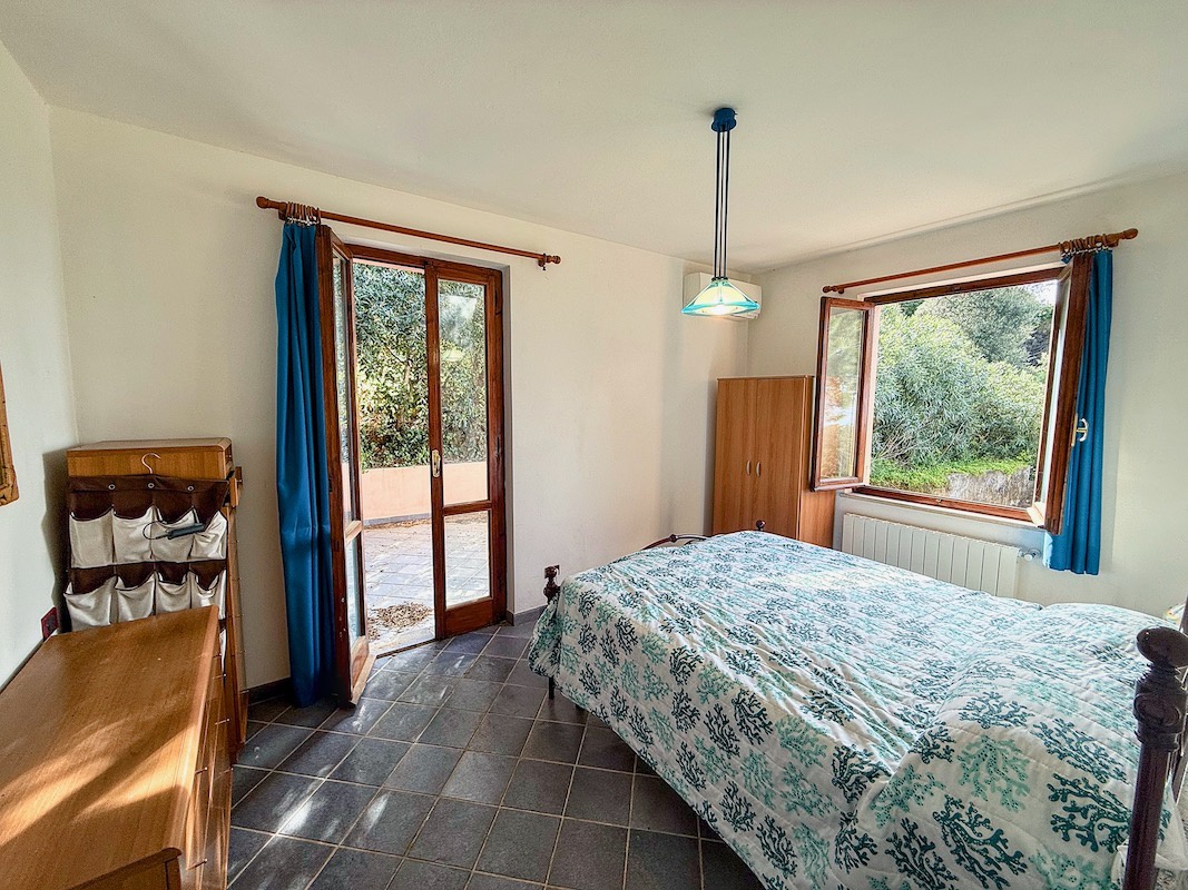 Villa con giardino a Portoferraio