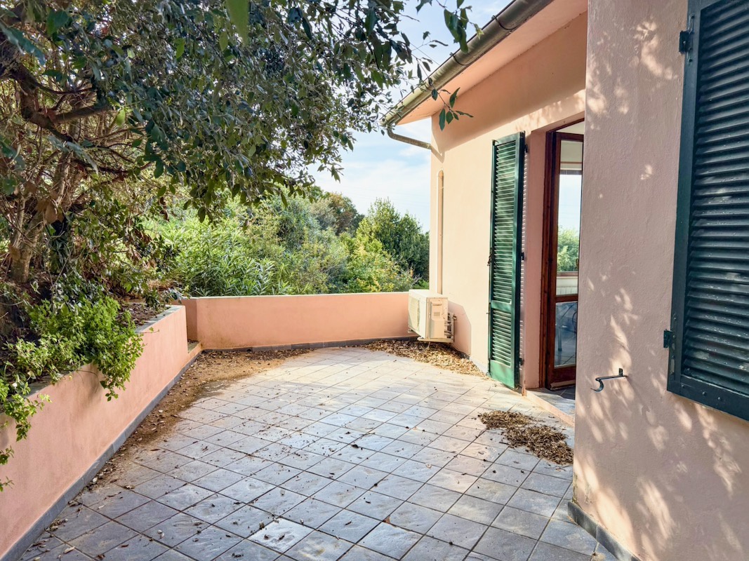 Villa con giardino a Portoferraio