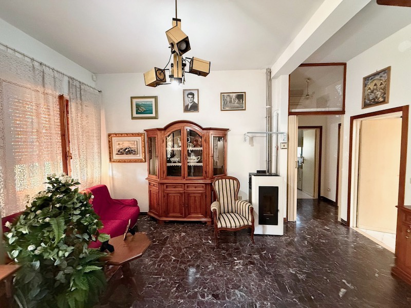 Villa con giardino a Montecatini-Terme