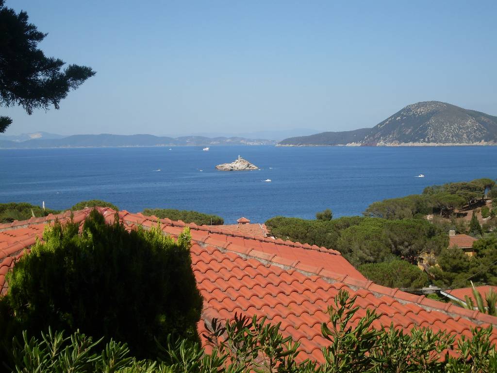 Villa con giardino in le ghiaie, Portoferraio