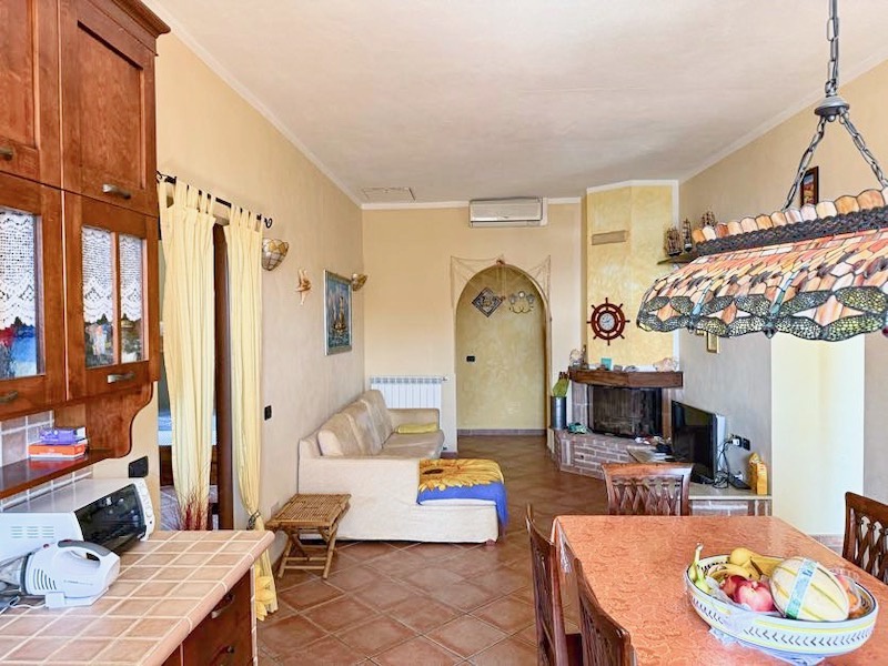 Casa indipendente vista mare in via del porticciolo, Capoliveri