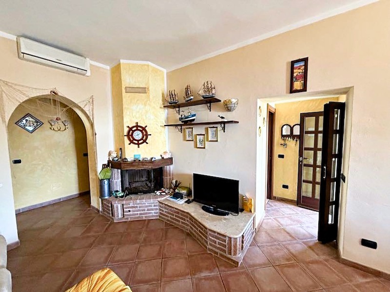 Casa indipendente vista mare in via del porticciolo, Capoliveri