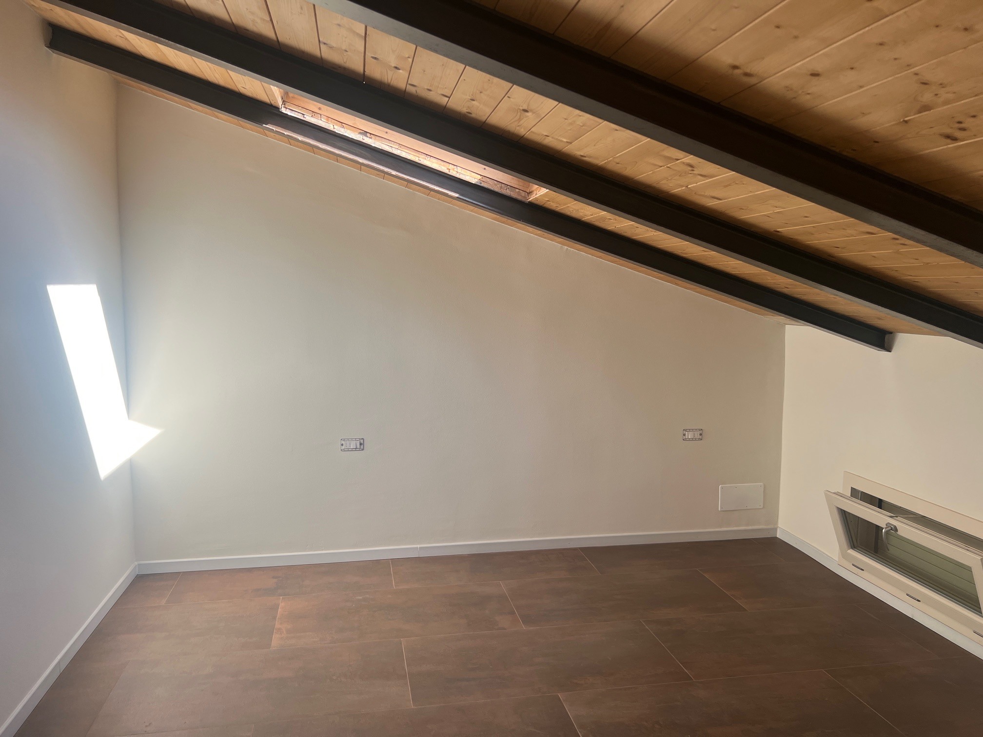 Bilocale con terrazzo in via travetta 70, Agliana