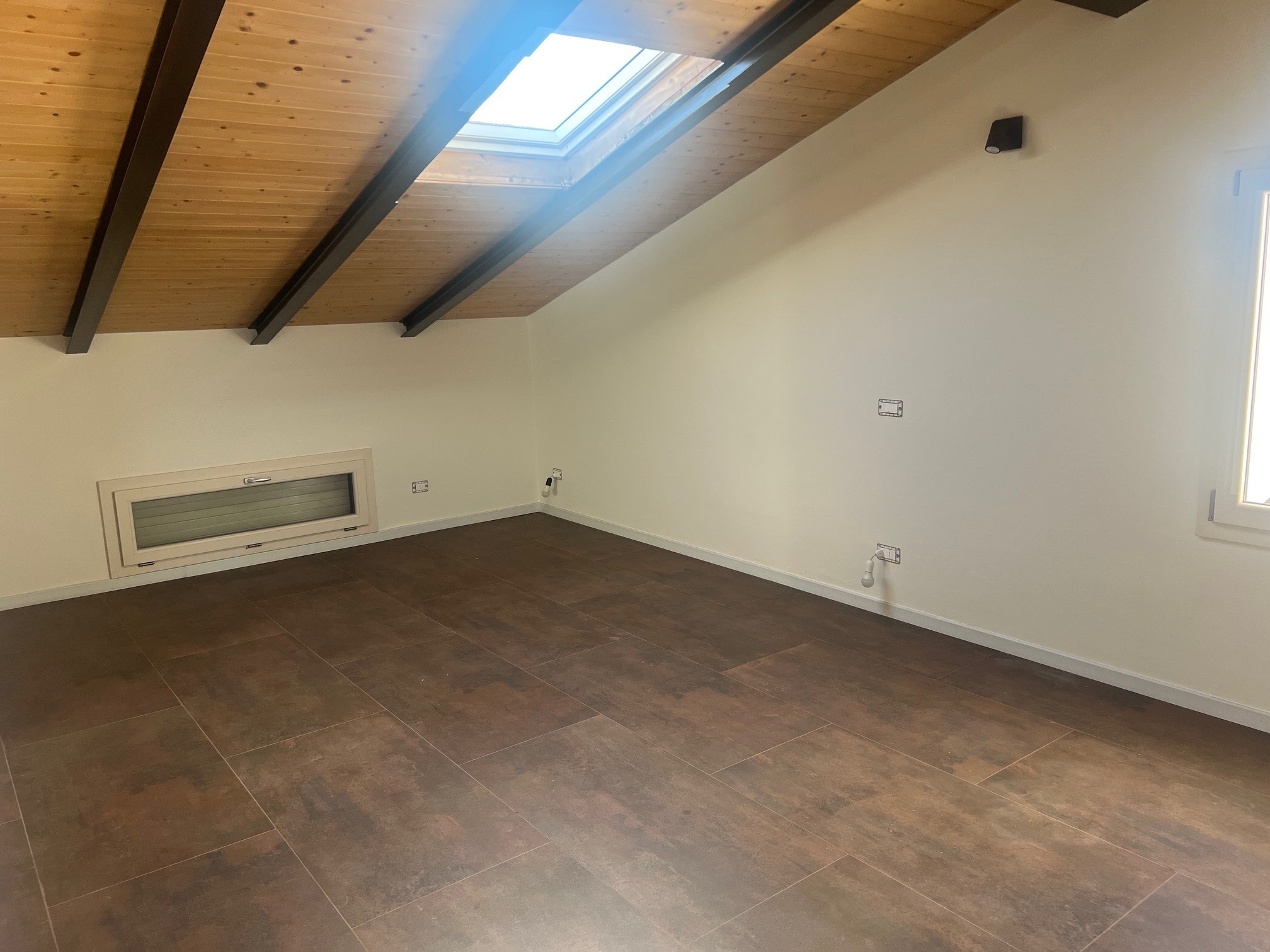 Bilocale con terrazzo in via travetta 70, Agliana