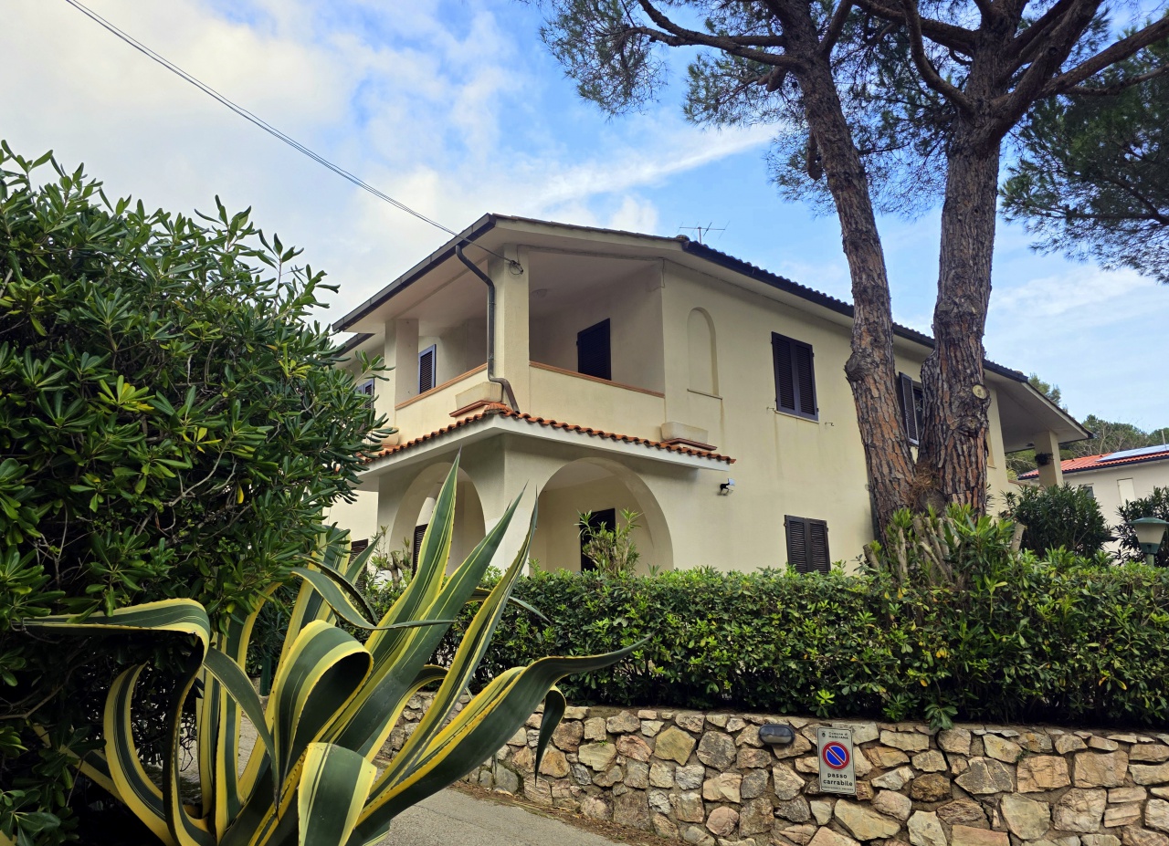 Villa in vendita a Marciana