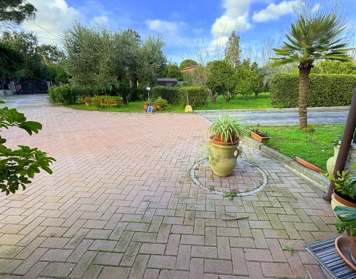 Villa con giardino a Portoferraio