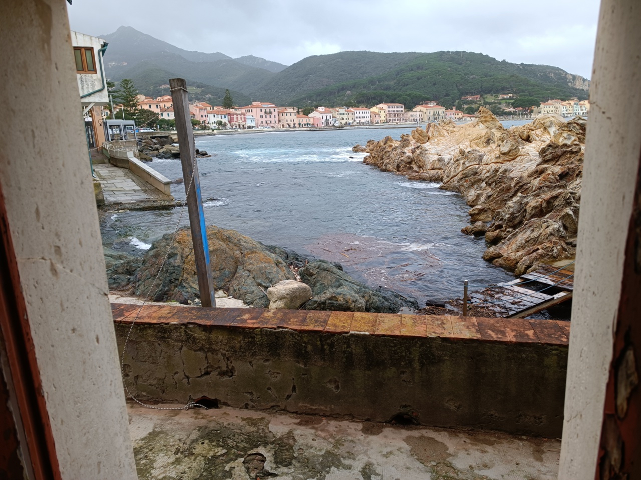 Casa indipendente con terrazzo a Marciana Marina