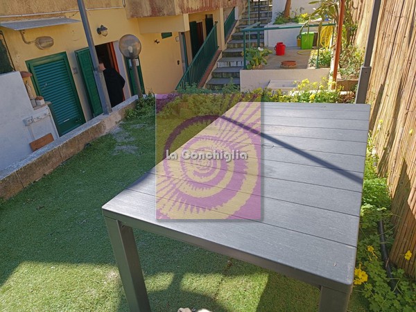 Bilocale con giardino a Rio