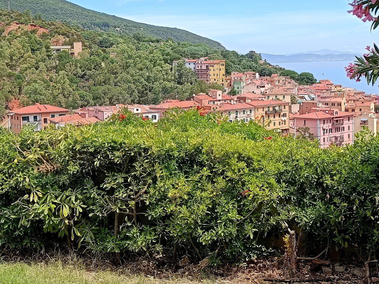 Trilocale in vendita a Rio