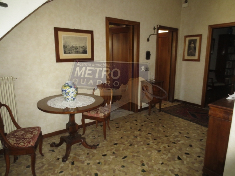 Casa indipendente con giardino in via del costo 47, Thiene