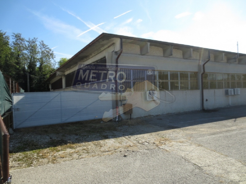 Capannone in affitto in via del costo, Zan